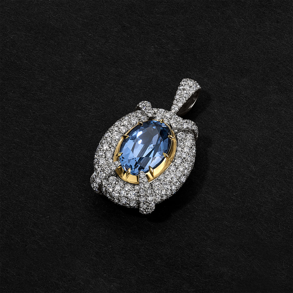 Callaia Pendant